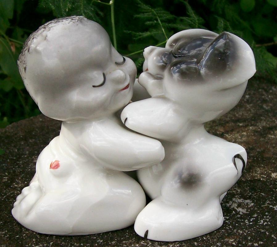 Van Tellingen Huggies Salt & Pepper Shakers: Black/African American Boy with Dog