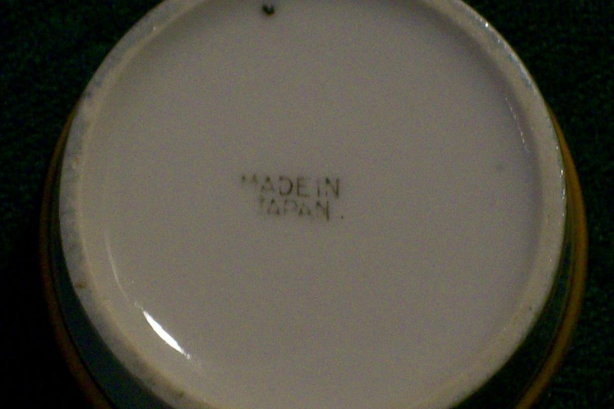 Art Deco Luster Ware Ceramic Trinket Box 1920s-30s Japan Fruit Basket
