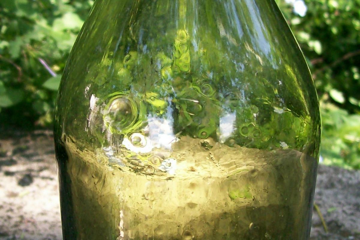 Wine Bottle: Circa 1800 Free-Blown