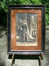 Victorian/Arts & Crafts Frame with Photo
