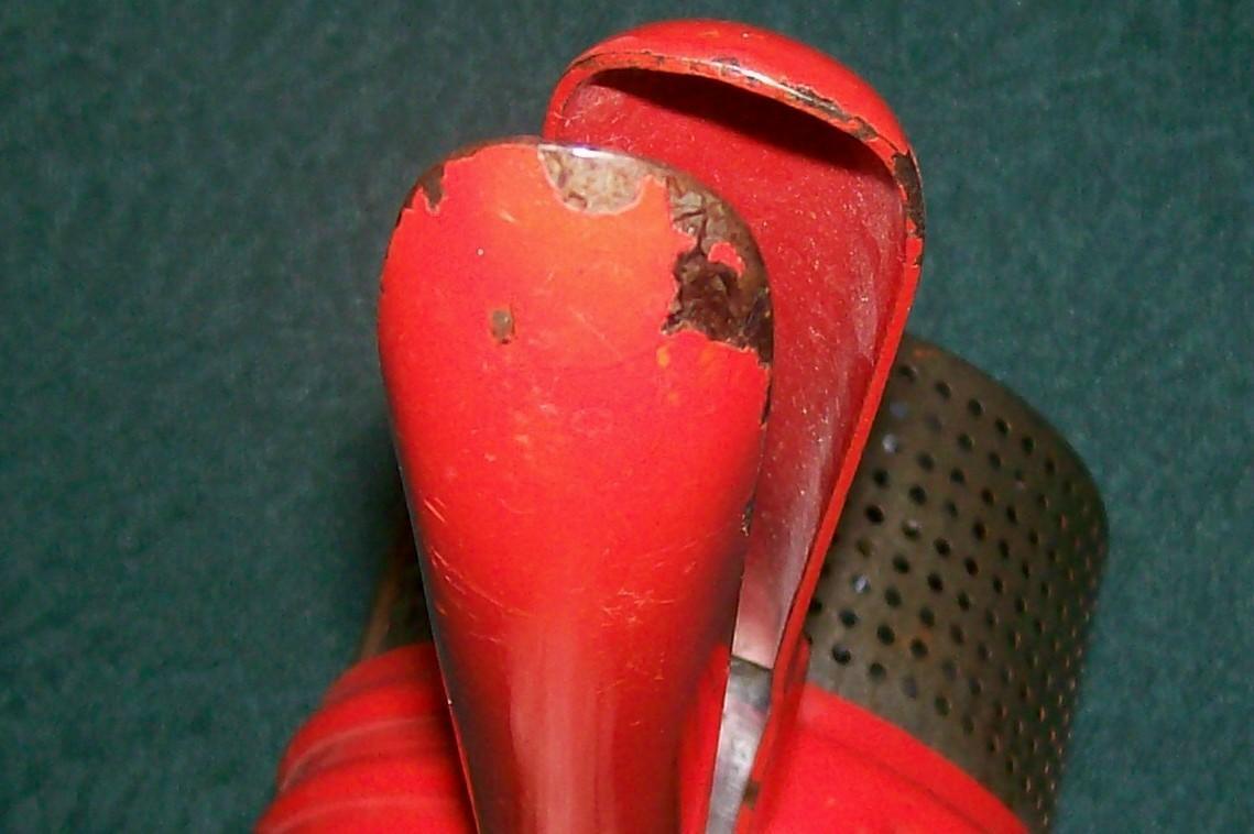 Kitchen Ricer with Red Handle: Handy Things