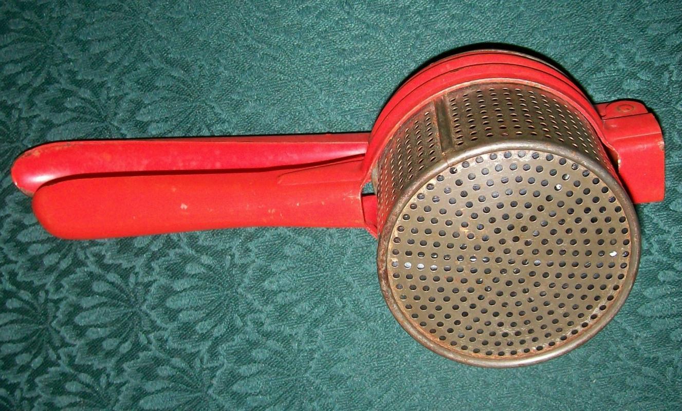 Kitchen Ricer with Red Handle: Handy Things