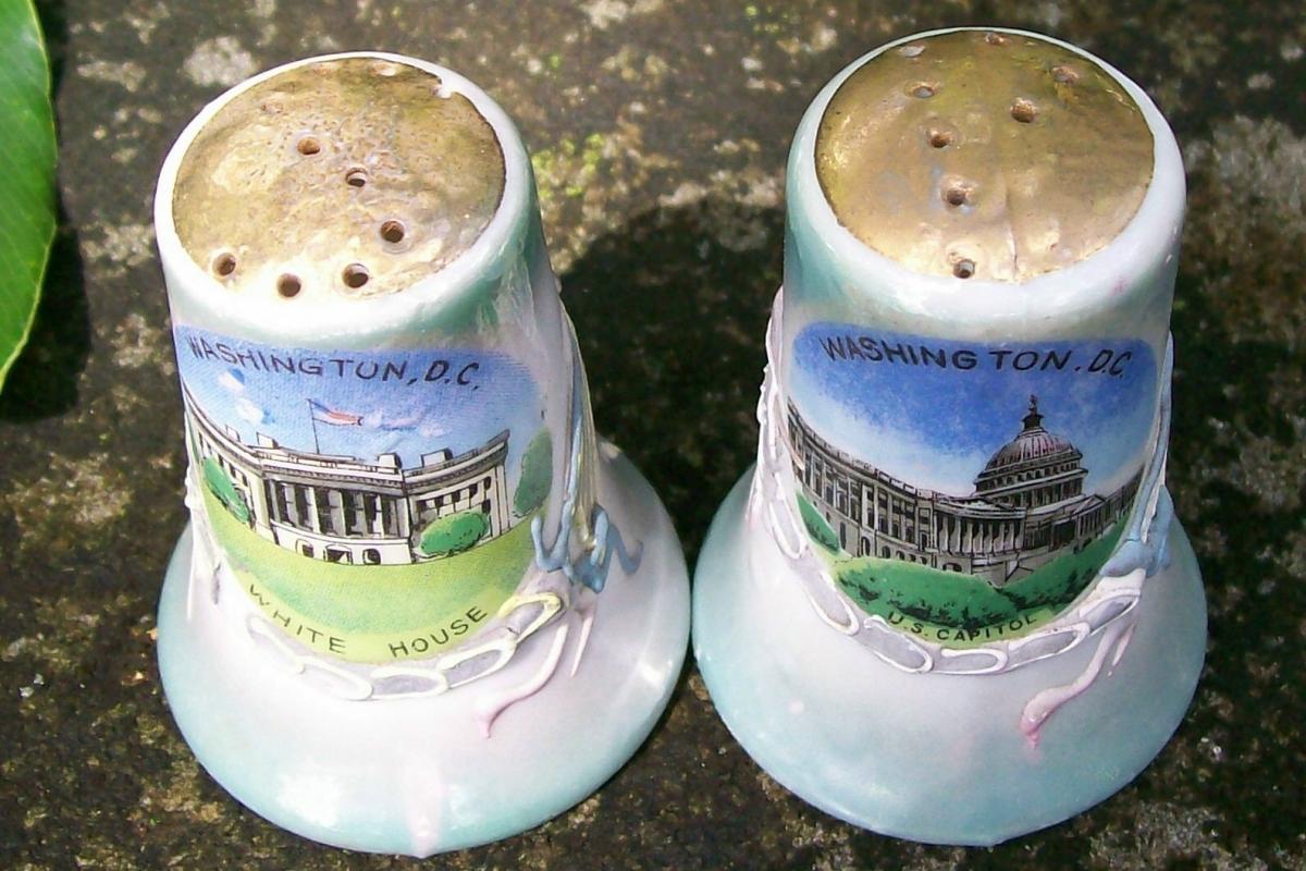 Dragonware Ceramic Salt & Pepper Shakers Souvenir of Washington D.C.
