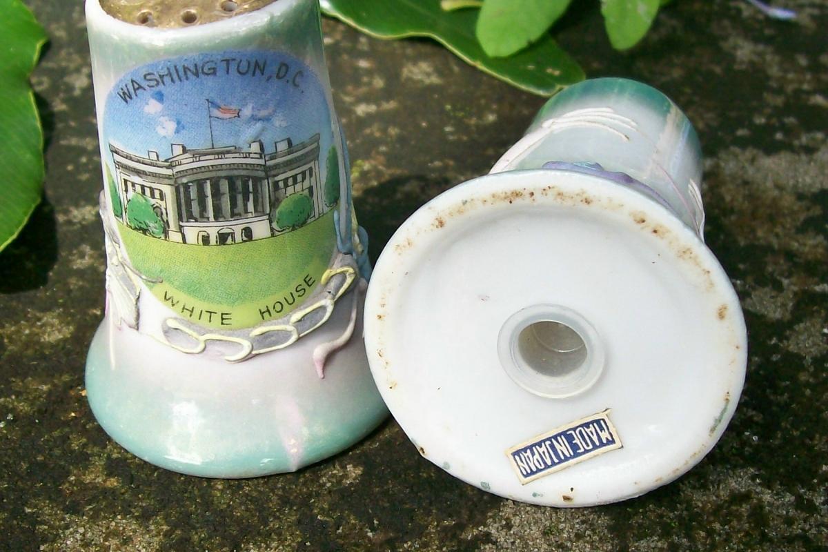 Dragonware Ceramic Salt & Pepper Shakers Souvenir of Washington D.C.