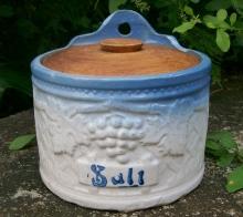 Brush-McCoy Stoneware Grapeware Salt Box with Wooden Lid Blue & White