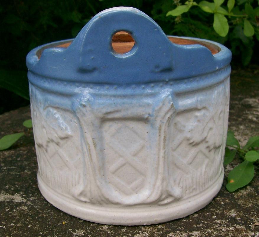 Brush-McCoy Stoneware Grapeware Salt Box with Wooden Lid Blue & White