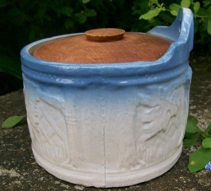 Brush-McCoy Stoneware Grapeware Salt Box with Wooden Lid Blue & White