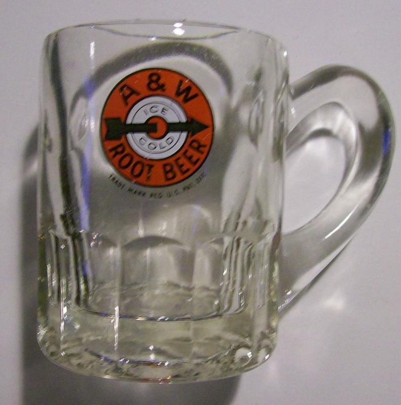 A&W Root Beer Glass Soda Advertising Mug 1940's-50's Bulls-Eye Logo