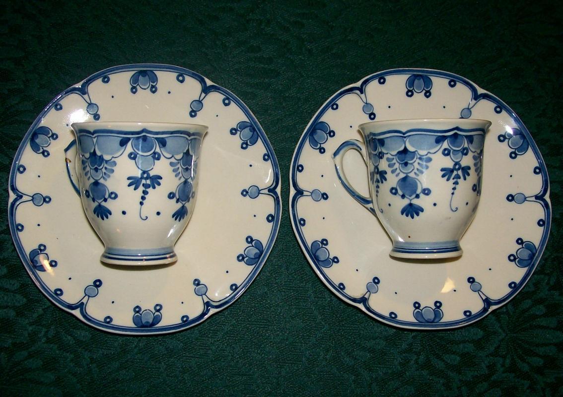 Zenith Gouda Delfts Blue Ceramic Demitasse Cups & Saucers #1022