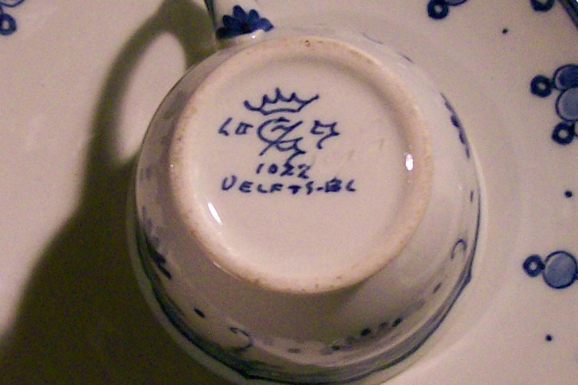 Zenith Gouda Delfts Blue Ceramic Demitasse Cups & Saucers #1022
