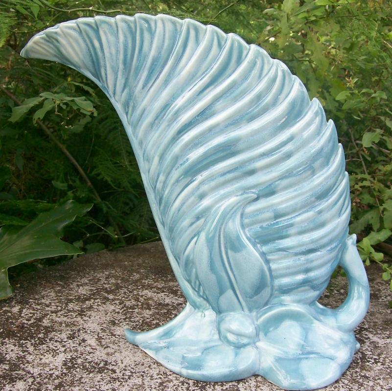 Royal Haeger/Hickman Ceramic Leaf Vase #138 Cloudy Blue 12