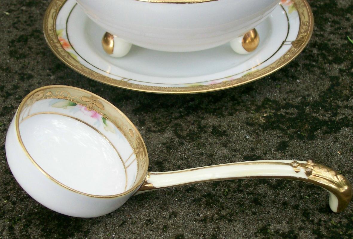 Noritake Nippon Porcelain Gold-Encrusted Whipped Cream Bowl Set 3-Piece