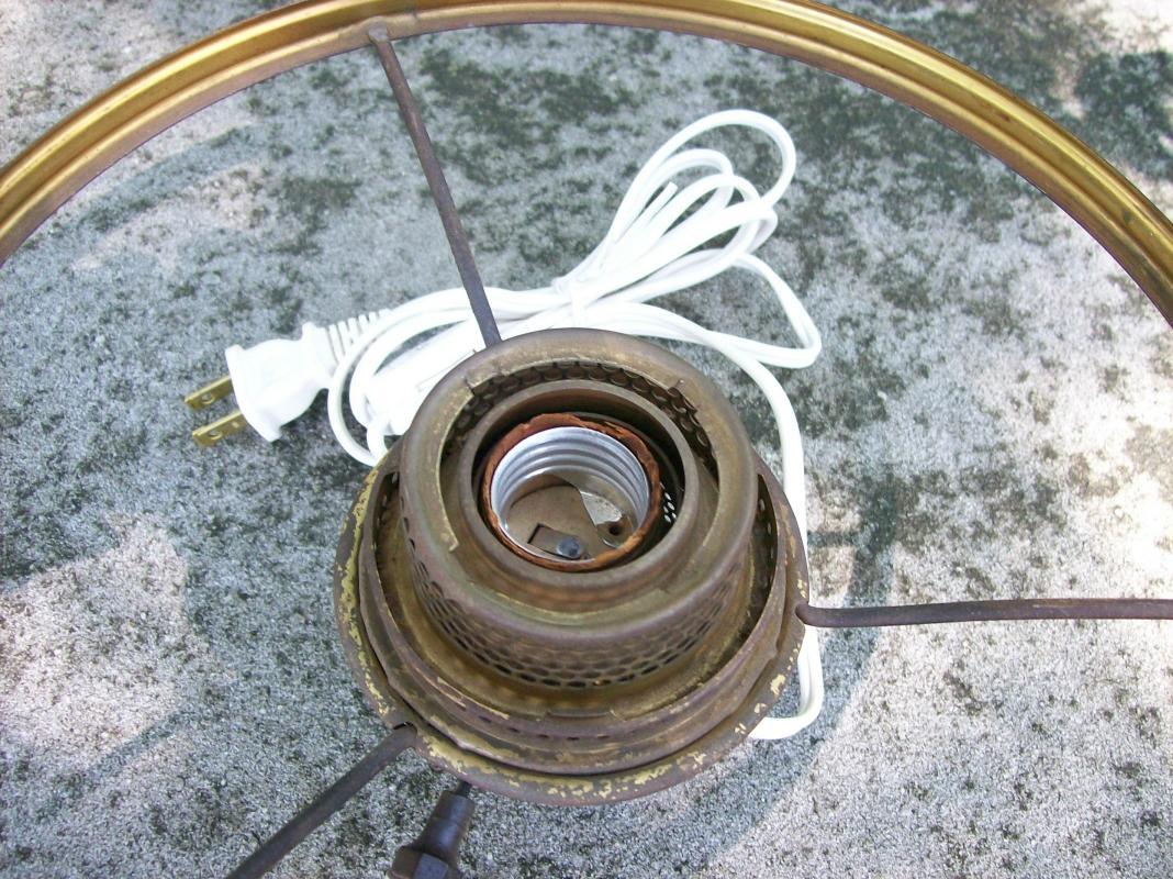 Vintage Electrified Aladdin Lamp Burner w/ 10