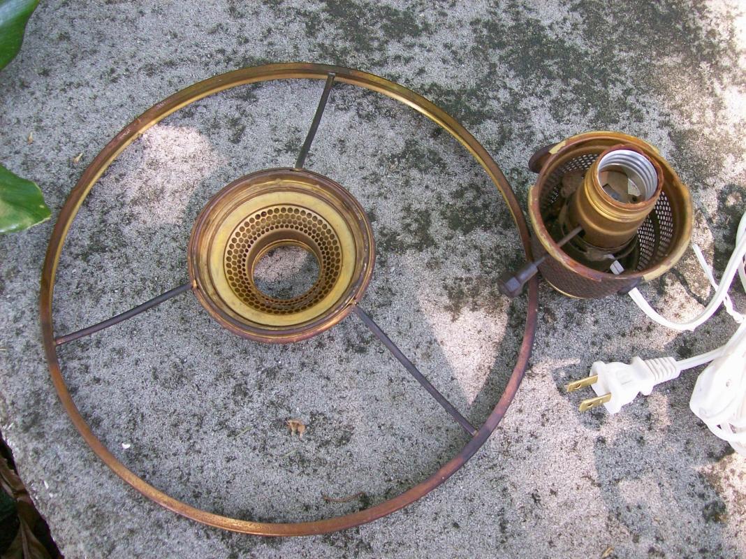 Vintage Electrified Aladdin Lamp Burner w/ 10