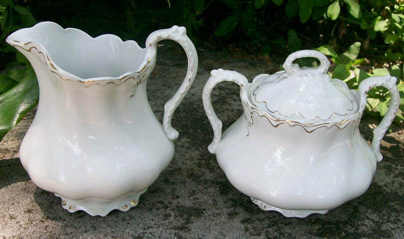 Johnson Brothers White & Gold Ceramic Cream & Sugar Set J6209 Ca. 1907
