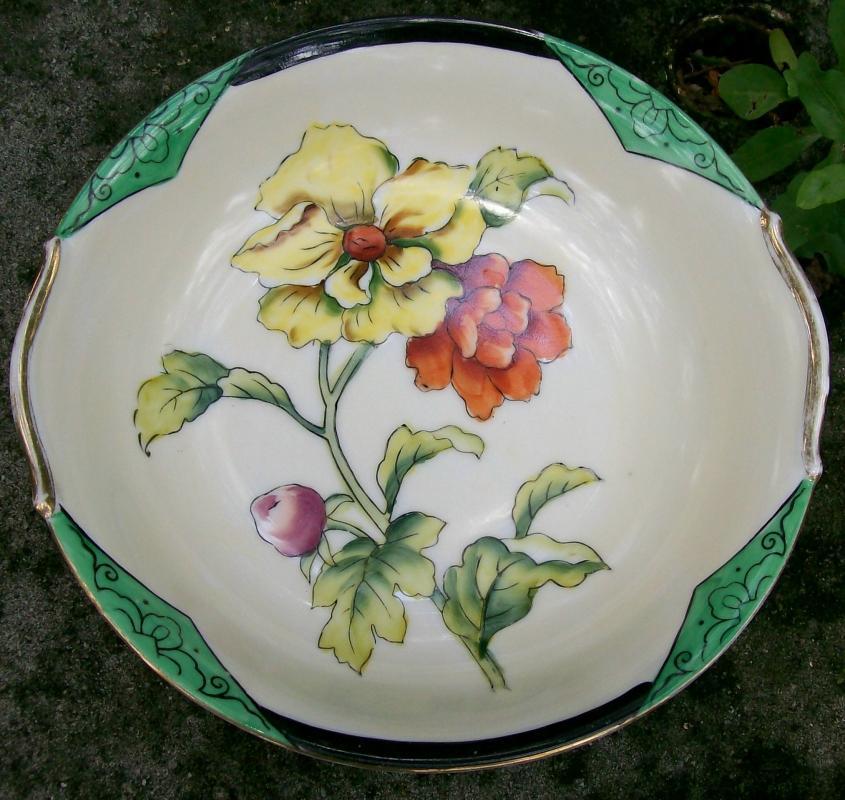 Noritake Art Deco Poppy Bowl with Green Insets
