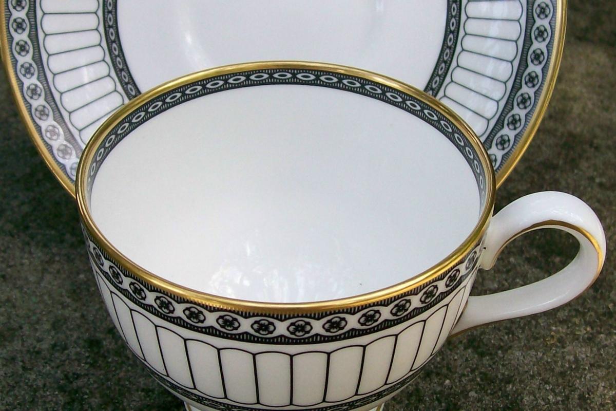 Wedgwood Bone China Colonnade Footed Cup & Saucer Black & White R4340