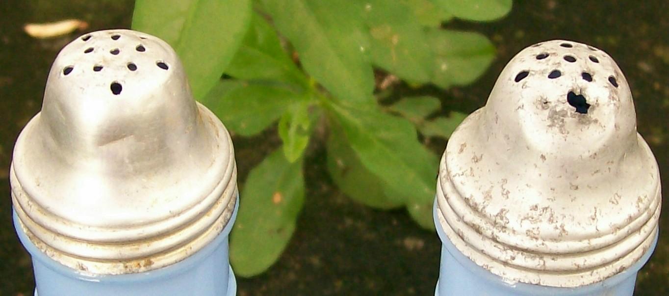 Jeannette Delphite Blue Salt & Pepper Shakers: Molded Chianti Bottle Shape