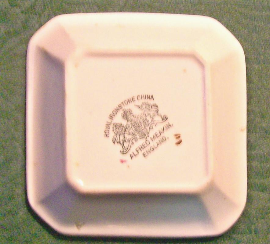 Meakin Tea Leaf Ironstone Nappy/Dish Copper Luster Trim 4.25