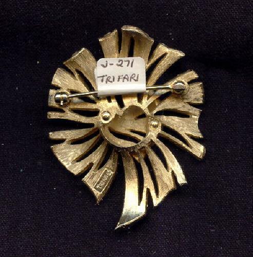 Trifari Bow Brooch/Pin