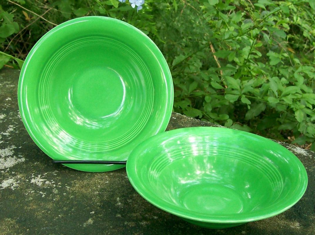 Laughlin Harlequin Medium Green 36s Oatmeal Ceramic Bowl 6.5