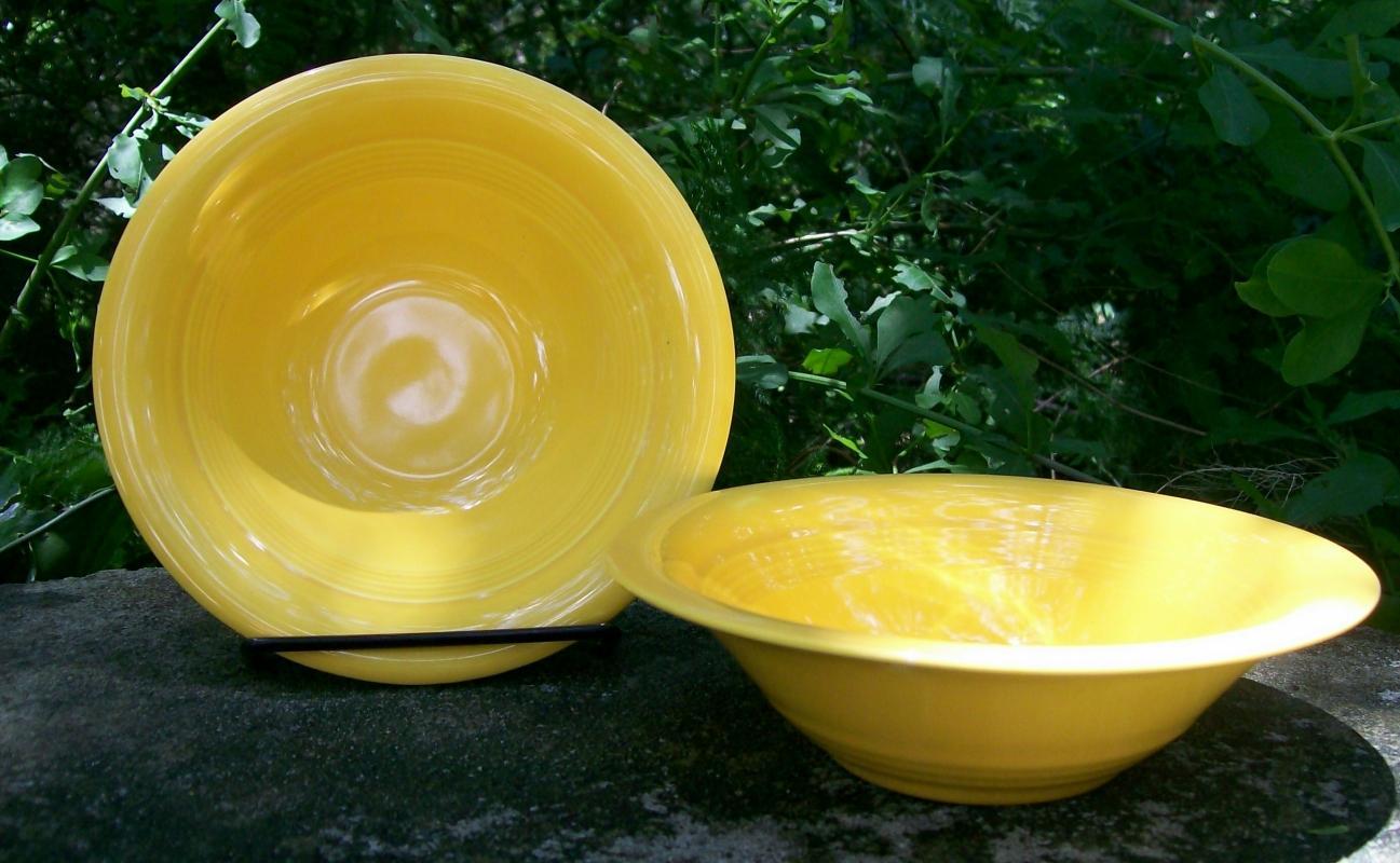 Laughlin Harlequin 36s Oatmeal Bowl Older Yellow Ceramic 6.5