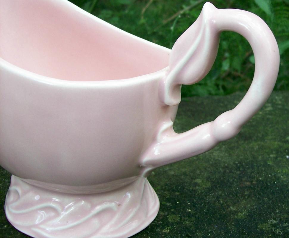 Vernon/Metlox Native California Ceramic Gravy Boat Pink 1942-47