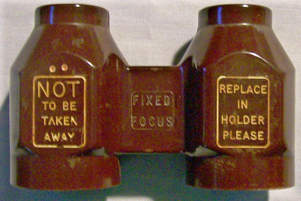 Temple Chambers London Bakelite Fixed Focus Theater Binoculars
