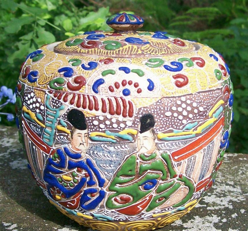 Japanese Satsuma Moriage Ceramic Jar & Lid Warlords 1850's-60's Tobacco or Tea