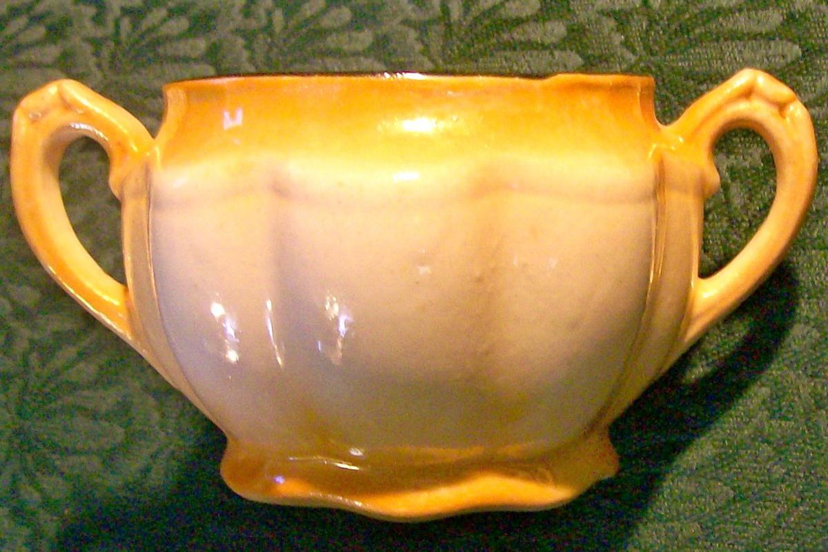 Czechoslovakian Art Deco Tulip Ceamic Sugar Bowl Bottom Ca. 1930's NO LID