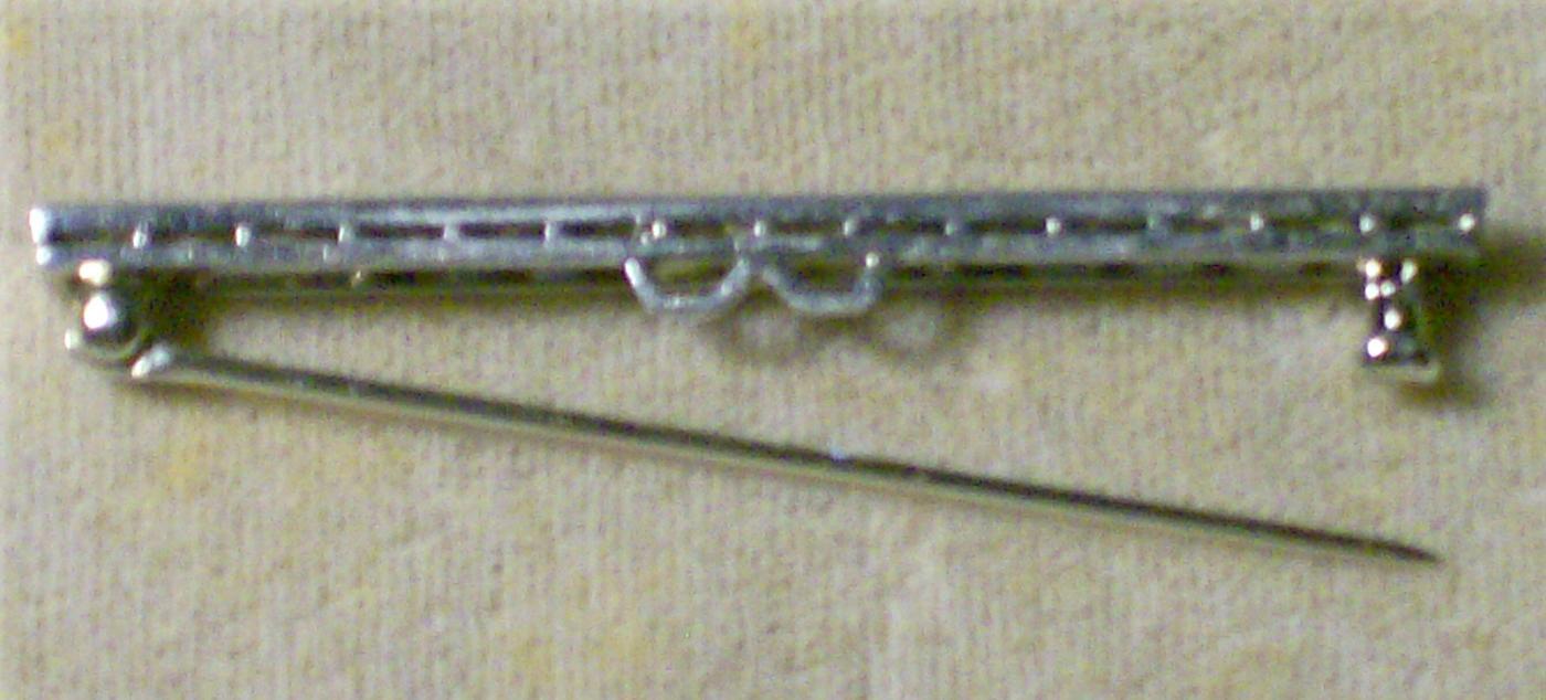 Platinum/Diamond/Sapphire Art Deco Bar Pin Ca. 1930 Signed J.E. Caldwell
