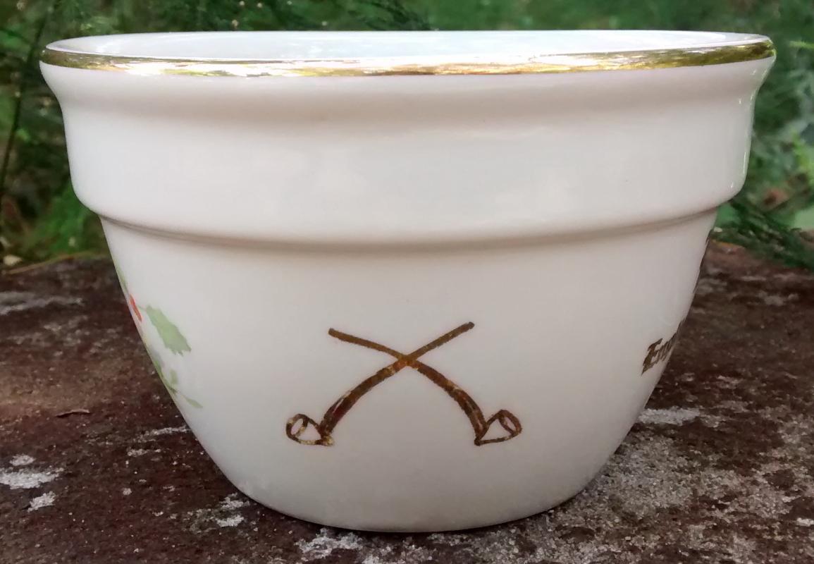 Keen's NYC Advertising Ceramic Plum Pudding Bowl Hall Holly