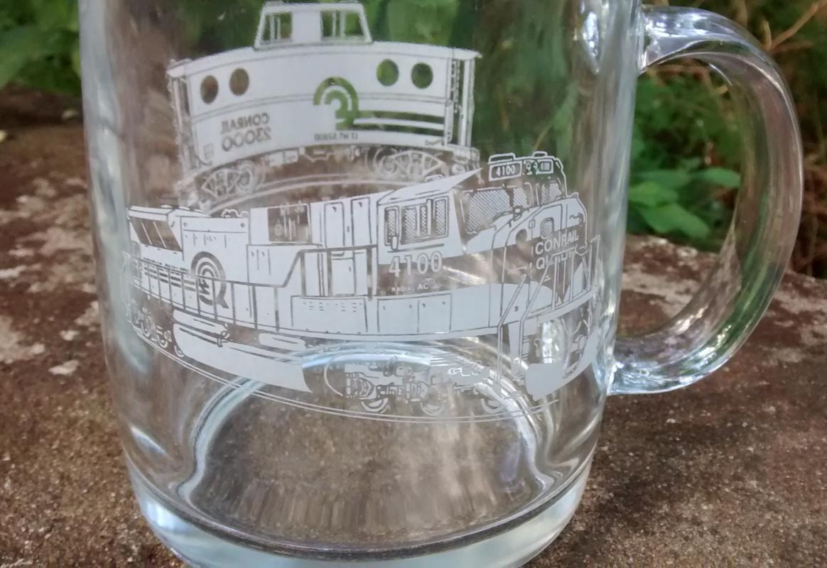 Conrail Railroad Glass Mug End of An Era 1976-98 Trains