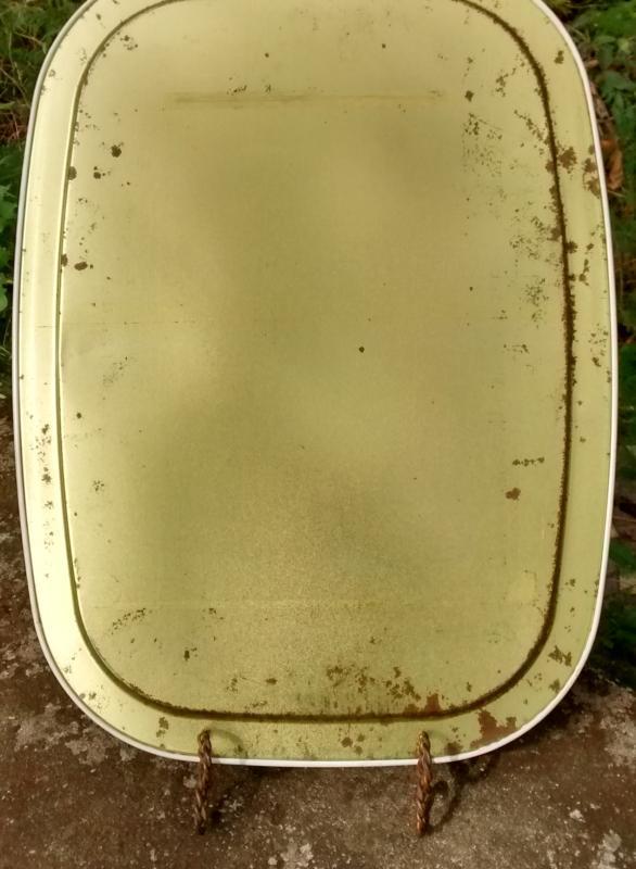 Strout Realty Advertising Metal Tray Tom & Jerry Horses