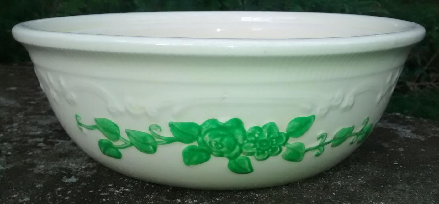 H. Laughlin Oven-Serve Embossed Casserole Bottom