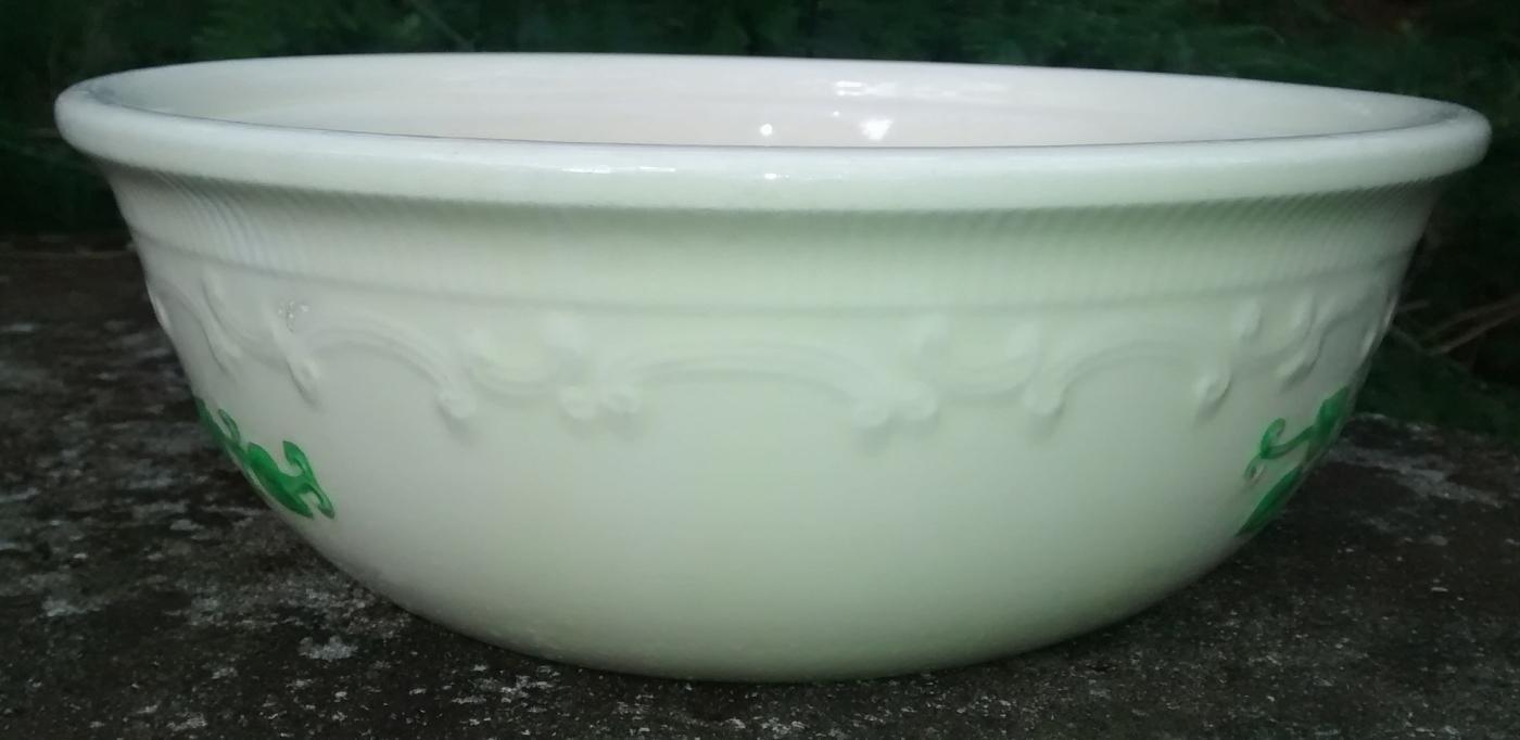 H. Laughlin Oven-Serve Embossed Casserole Bottom