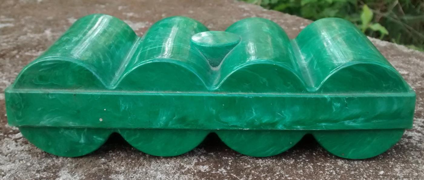 Poker Chip Set with Marbleized Green Plastic Case 1950s Complete