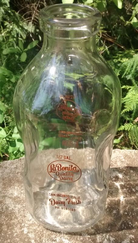 La Bonita Dairy San Jacinto California Half Gallon Bottle 1960s