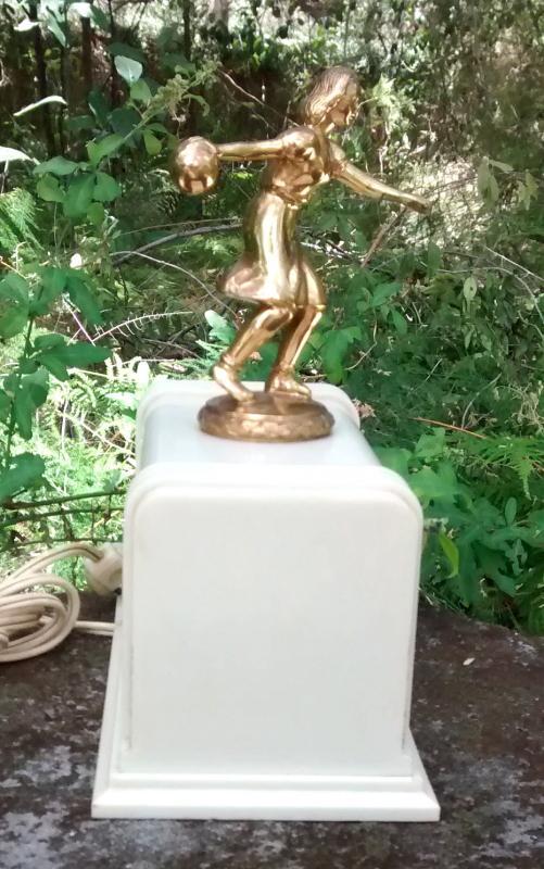 Bowling Trophy Pennwood Numechron Clock 1950s Ivory/Gold Electric Flip