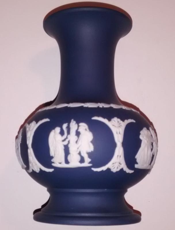 Wedgwood Jasperware Vase Portland Blue 5