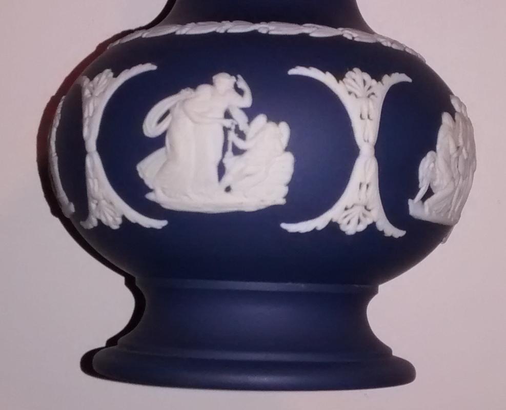 Wedgwood Jasperware Vase Portland Blue 5