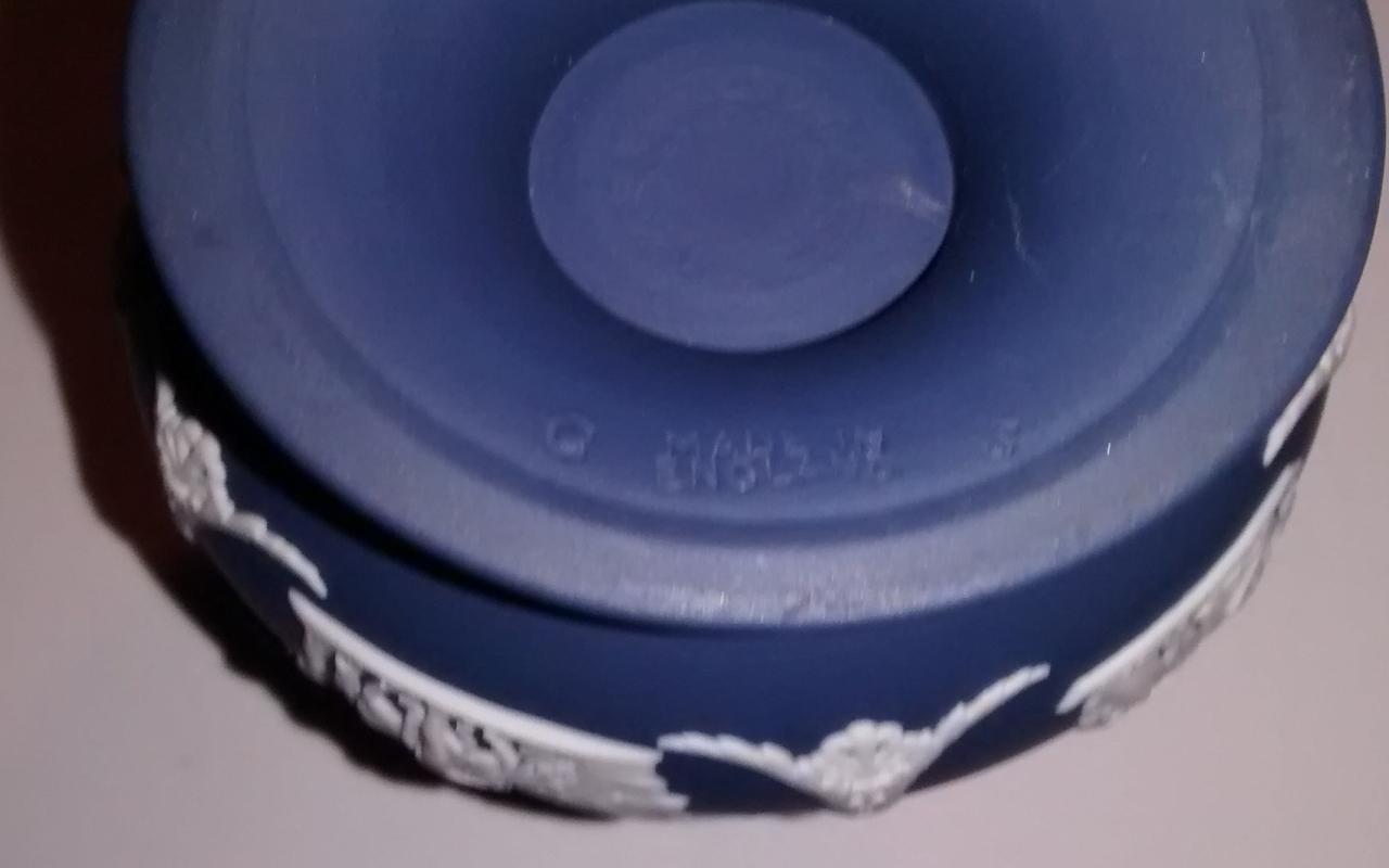 Wedgwood Jasperware Vase Portland Blue 5