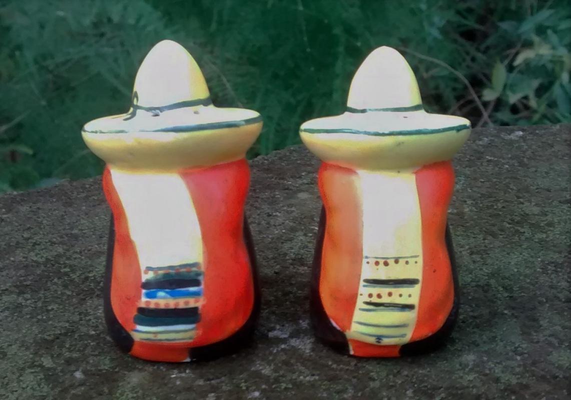 Mexican in Sombrero Siesta Salt & Pepper Shakers Ca. 1950s Japan Ceramic