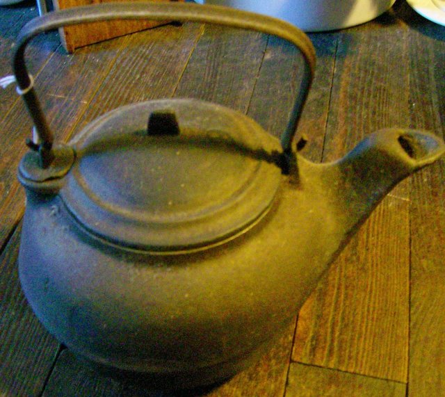 Cast Iron Teakettle Fits Stove Eye