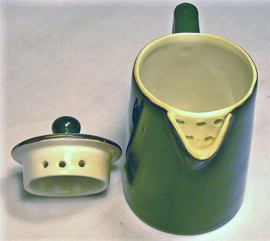 Guernsey Ware Ceramic Teapot Ca. 1904 Cambridge Art Pottery