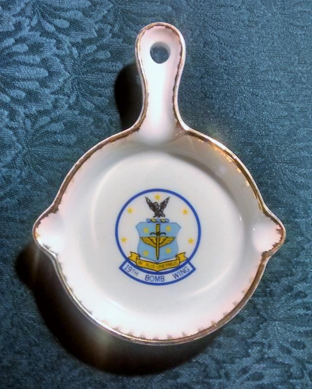 US Air Force SAC 19th Bomb Wing Ceramic Skillet Ashtray