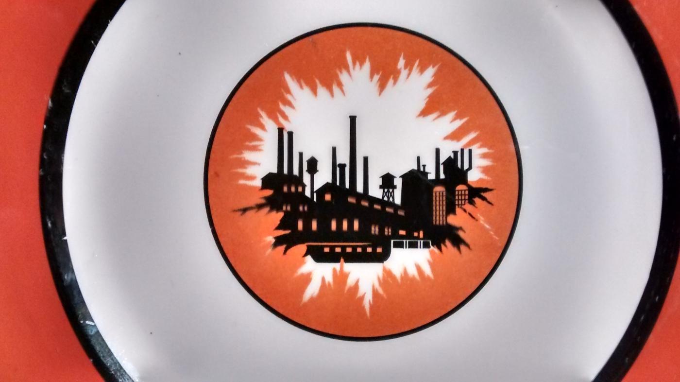Gary Indiana Steel Mill Ceramic Plate 1927 Syracuse 10.5