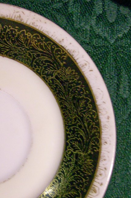 UCAGCO Occupied Japan Ceramic Footed Demitasse Cup & Saucer Set of 5 Black & Gold UCA53