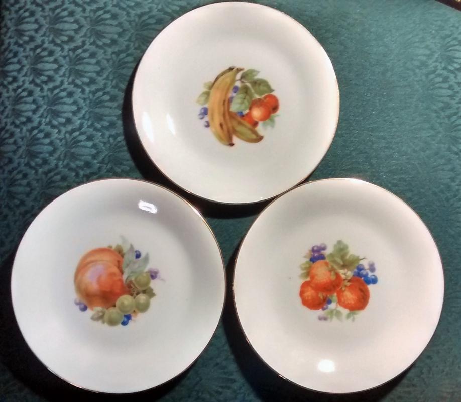 Marks & Rosenfeld Fruit Plate Set/3 Smooth Coupe 8