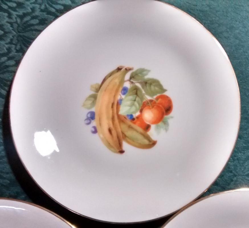 Marks & Rosenfeld Fruit Plate Set/3 Smooth Coupe 8